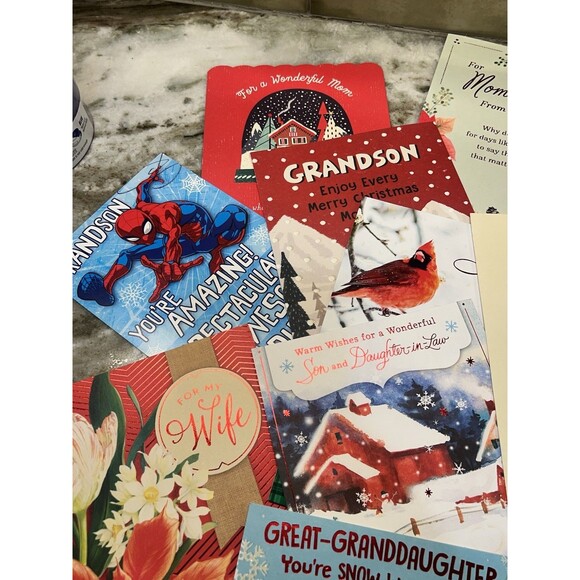 Lot Of 20 Christmas Cards Hallmark Random Family No Duplicates With Envelopes - Picture 3 of 9